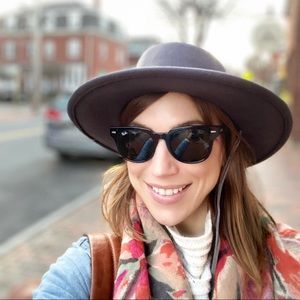 Meet your Posher, Erin